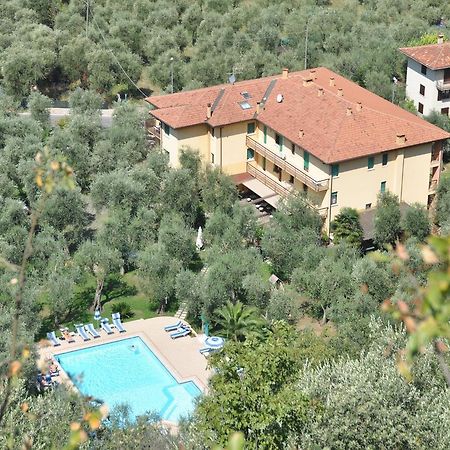 Hotel Casa Chincarini Мальчезине Экстерьер фото